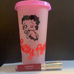 New cover girl lipstick